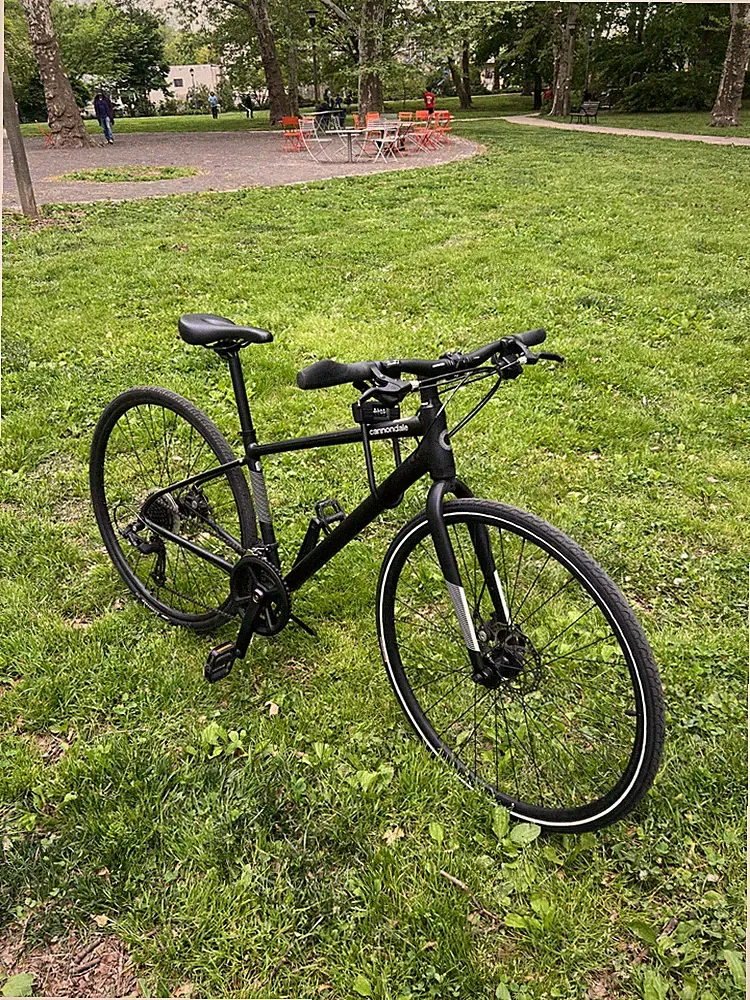 Cannondale Multi-speed City Commuter Bike - Lightweight Hybrid Commuter Bike